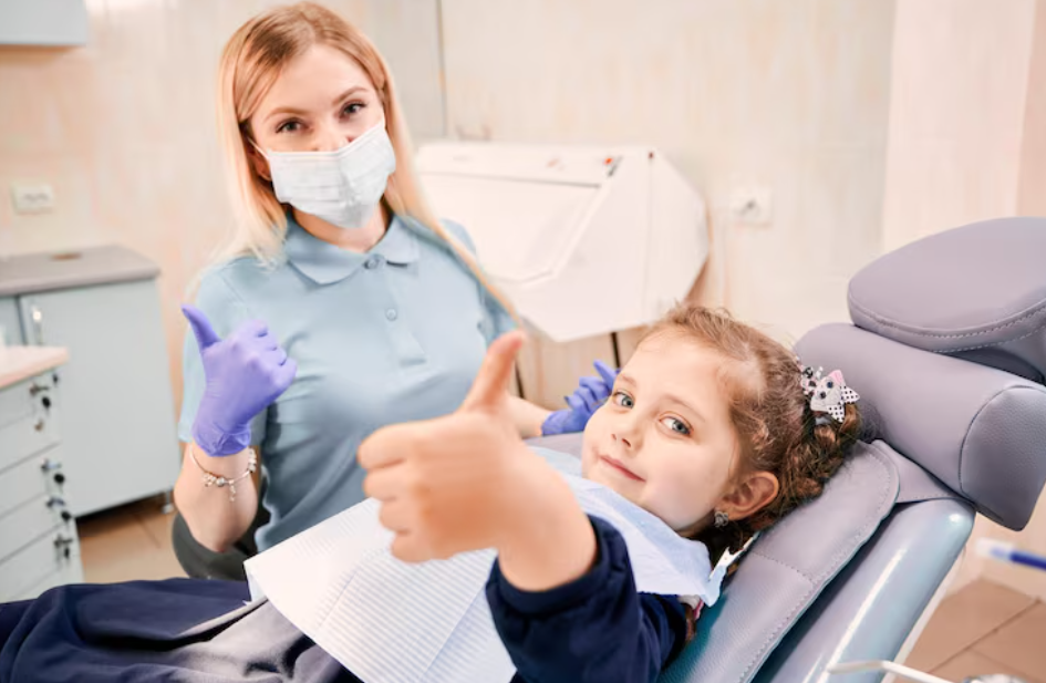 Die besten zahnärztlichen Leistungen, die Kindern helfen, ein gesundes Lächeln zu bewahren
